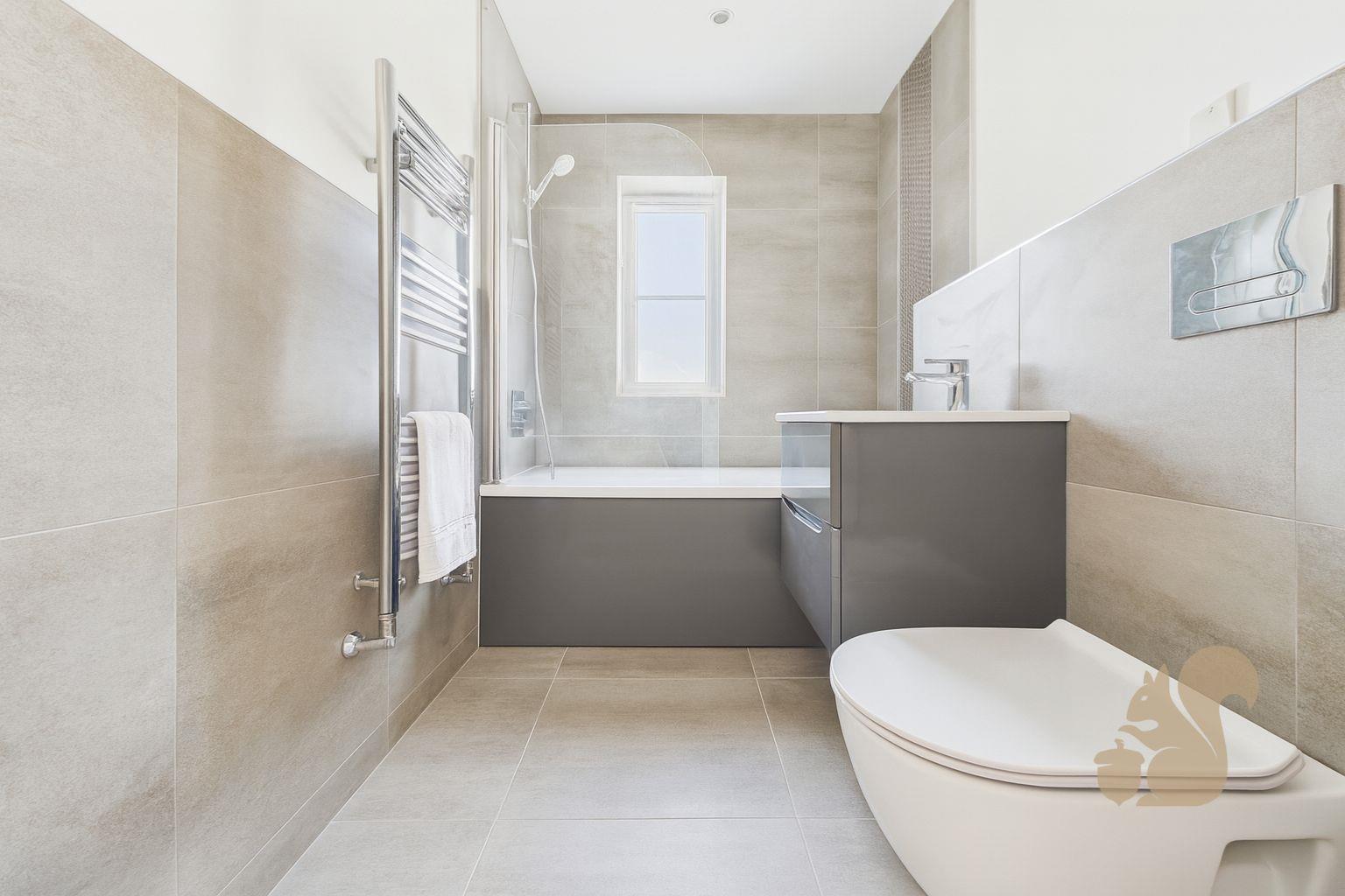 The Maypoles Plot 4 - Bathroom .jpg